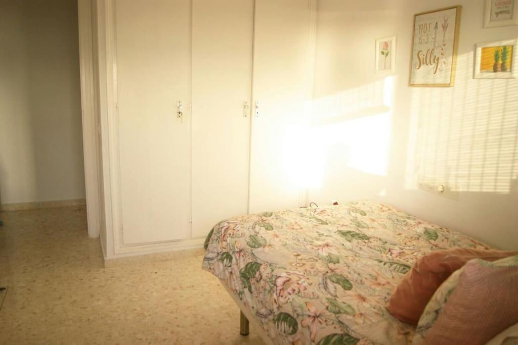 Cadiz Paseo Maritimo Playa Victoria Frontal Mar Apartment Exterior photo